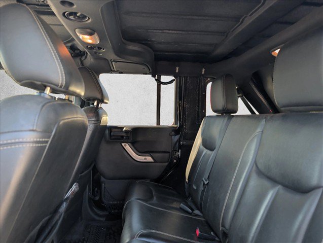 Used 2015 Jeep Wrangler Unlimited Rubicon AWD/4WD image 20