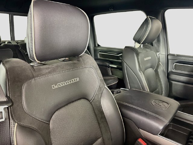 Used 2021 RAM 1500 Laramie w/ Sport Appearance Package AWD/4WD image 27