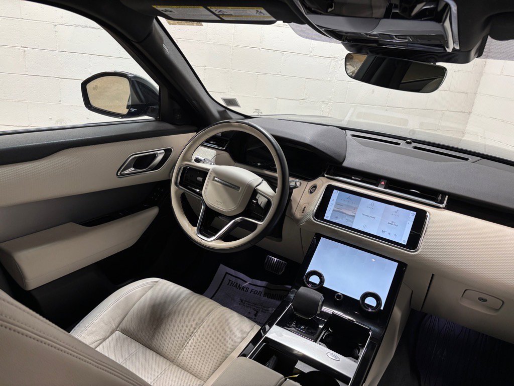 Used 2021 Land Rover Range Rover Velar R-Dynamic S image 33