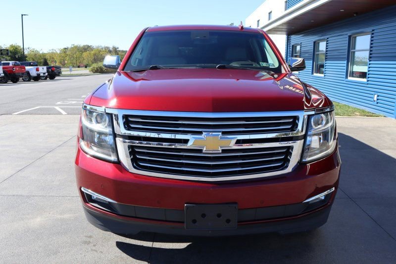 Used 2018 Chevrolet Suburban Premier image 4