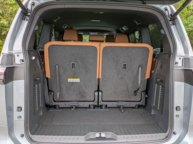 New 2025 Volkswagen ID. Buzz Pro S image 13