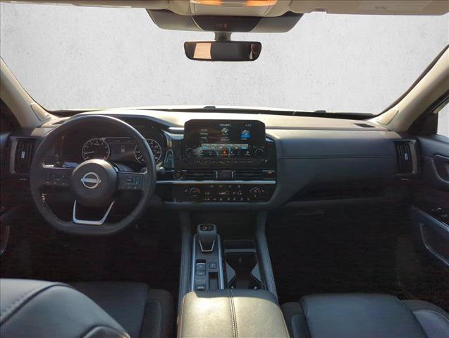 Used 2025 Nissan Pathfinder SL w/ SL Premium Package FWD image 19