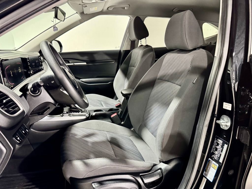 Used 2024 Kia Seltos LX image 3