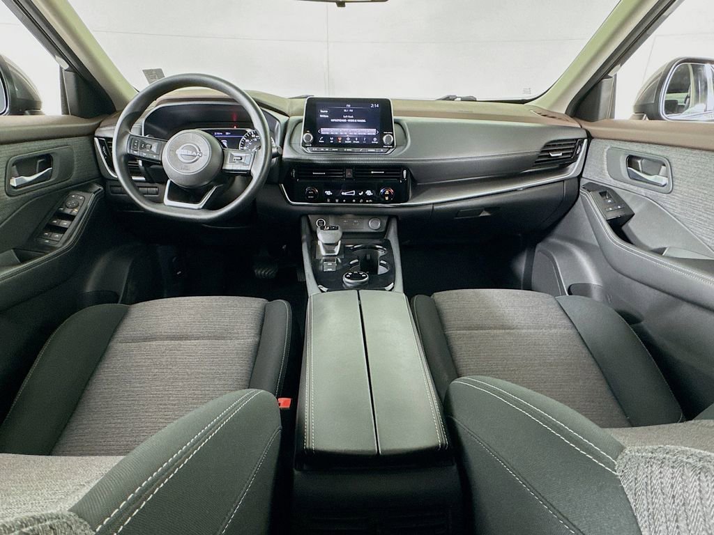 Used 2022 Nissan Rogue SV image 26