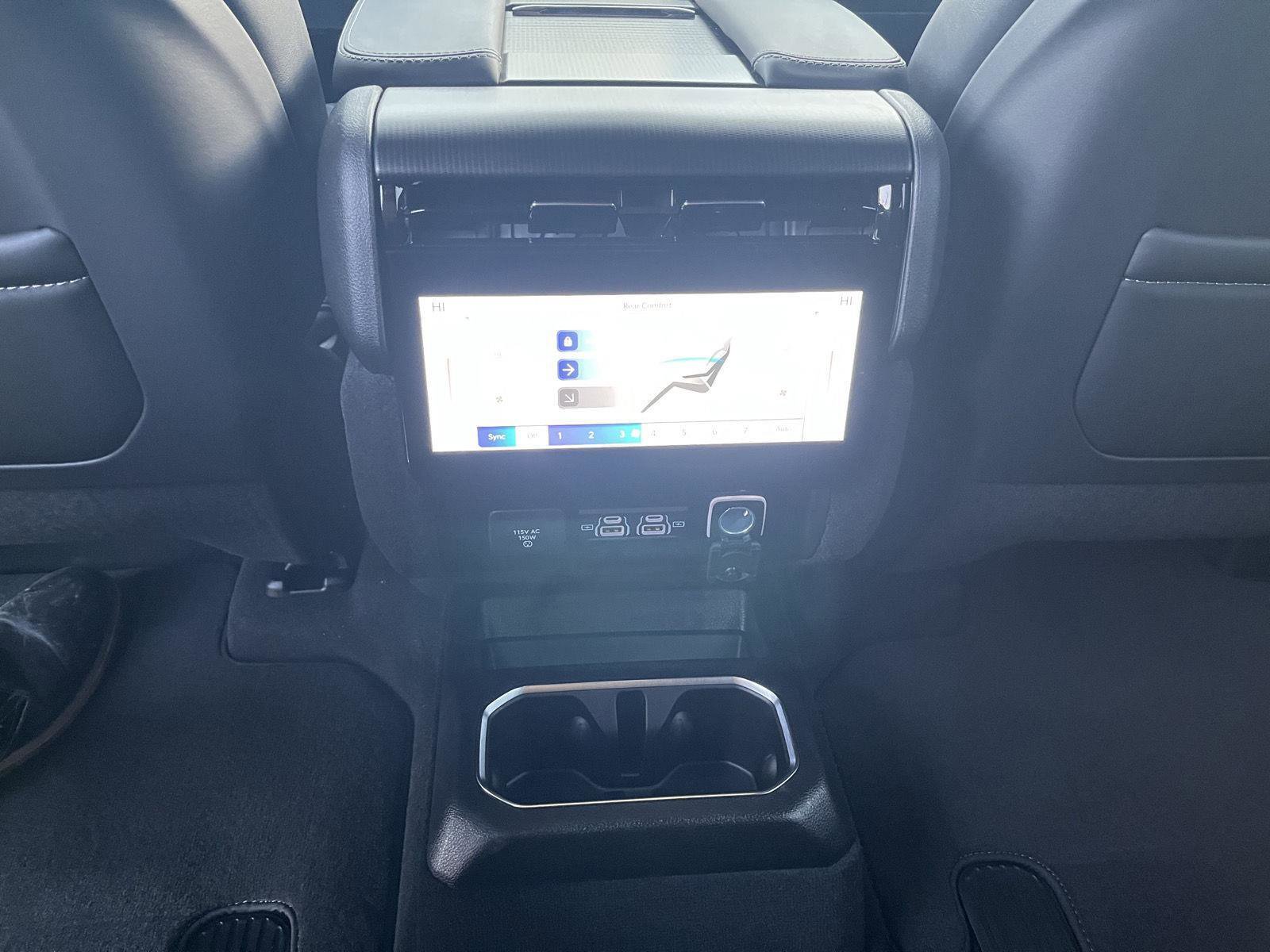 New 2026 Jeep Grand Wagoneer L Summit w/ Premium Group III image 32