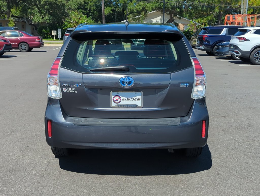 Used 2017 Toyota Prius V Two w/ Carpet Mat Package FWD image 6