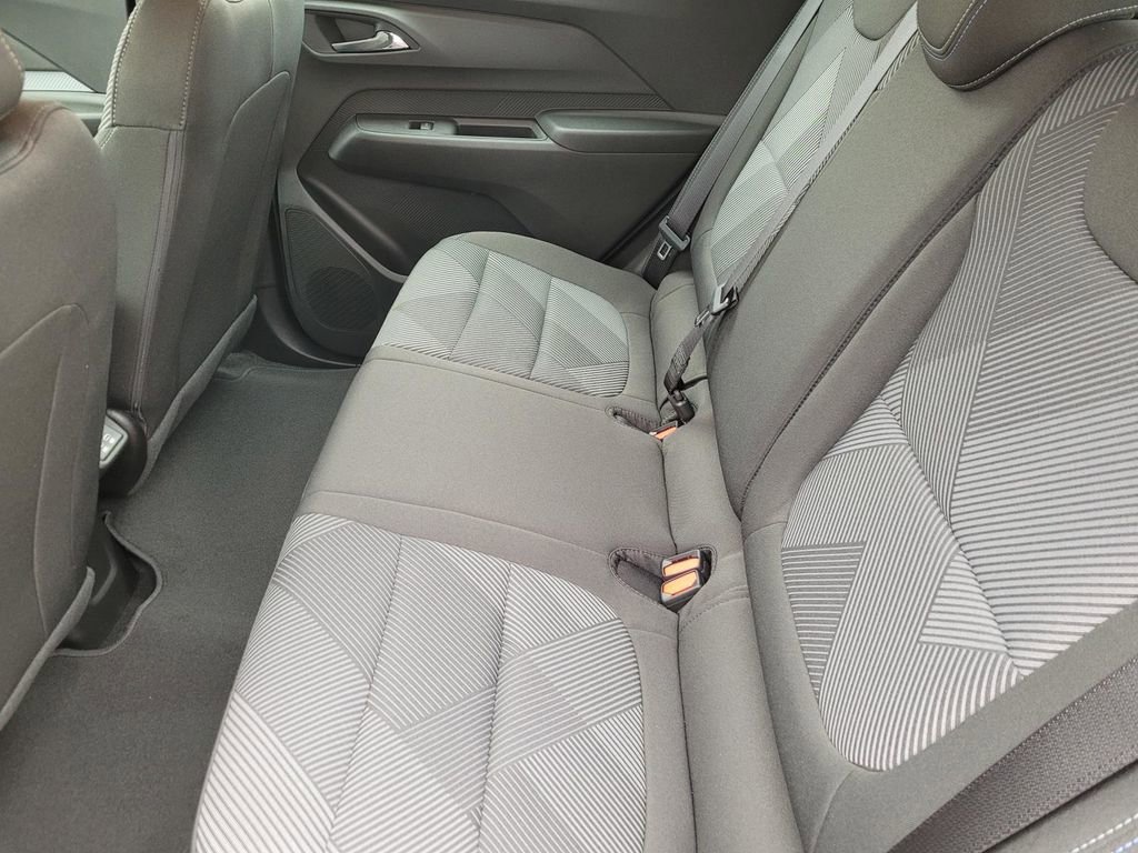 New 2027 Chevrolet Bolt LT image 9