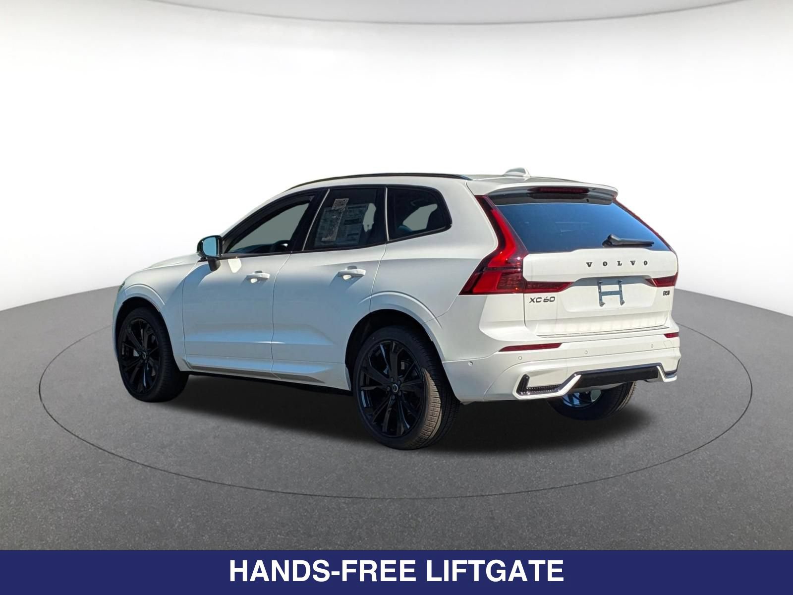 New 2026 Volvo XC60 B5 Ultra w/ Protection Package Premier AWD/4WD image 3