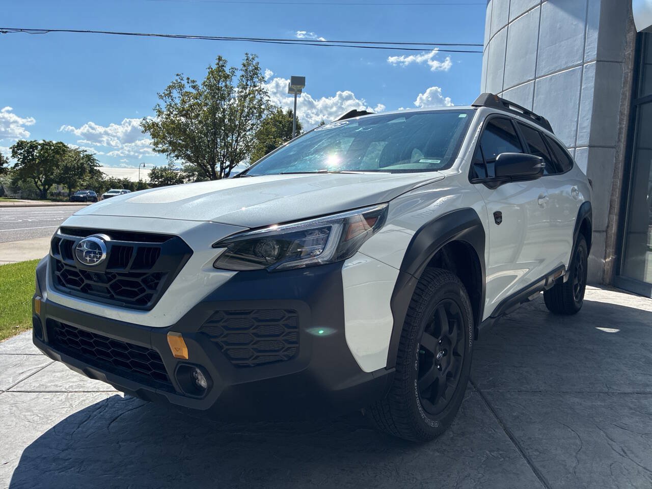 Used 2025 Subaru Outback Wilderness AWD/4WD image 3