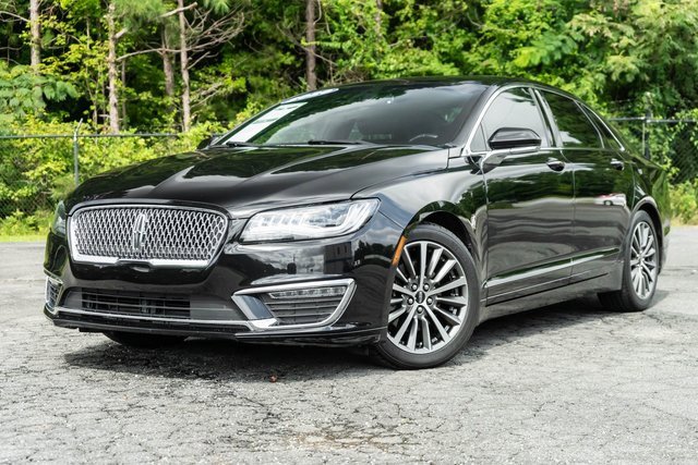 Used 2020 Lincoln MKZ image 3