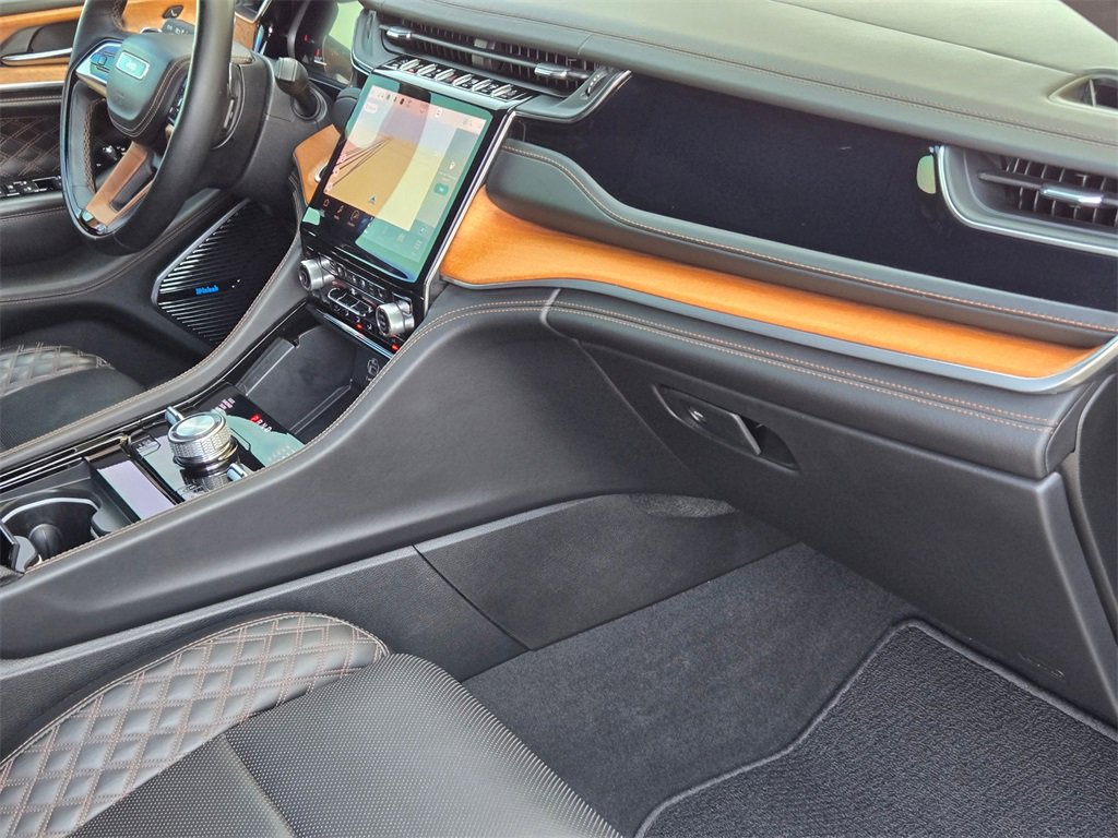 Used 2023 Jeep Grand Cherokee Summit image 25