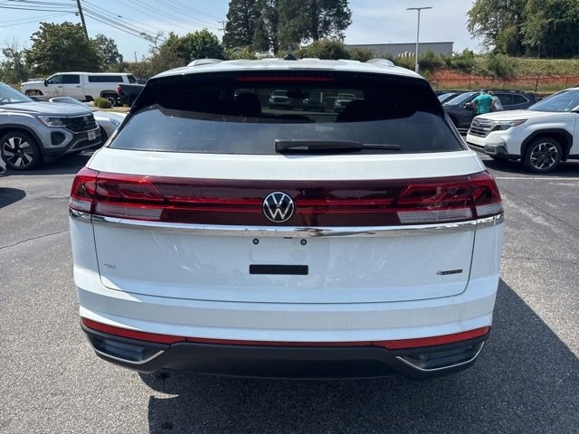 New 2026 Volkswagen Atlas Cross Sport SE image 2