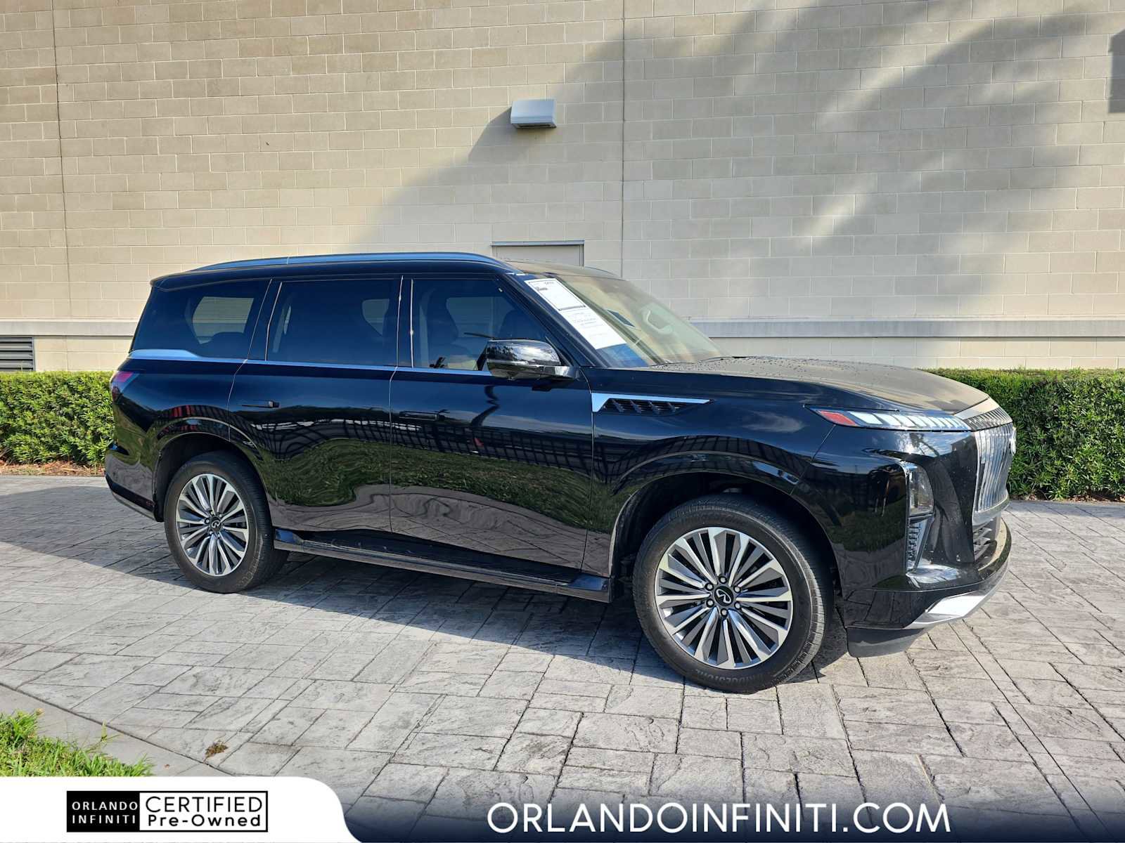 Certified 2025 INFINITI QX80 Sensory