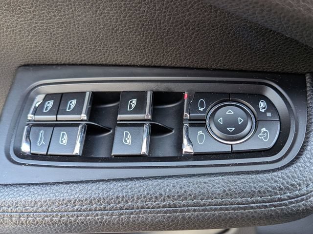Used 2017 Porsche Macan S AWD/4WD image 12