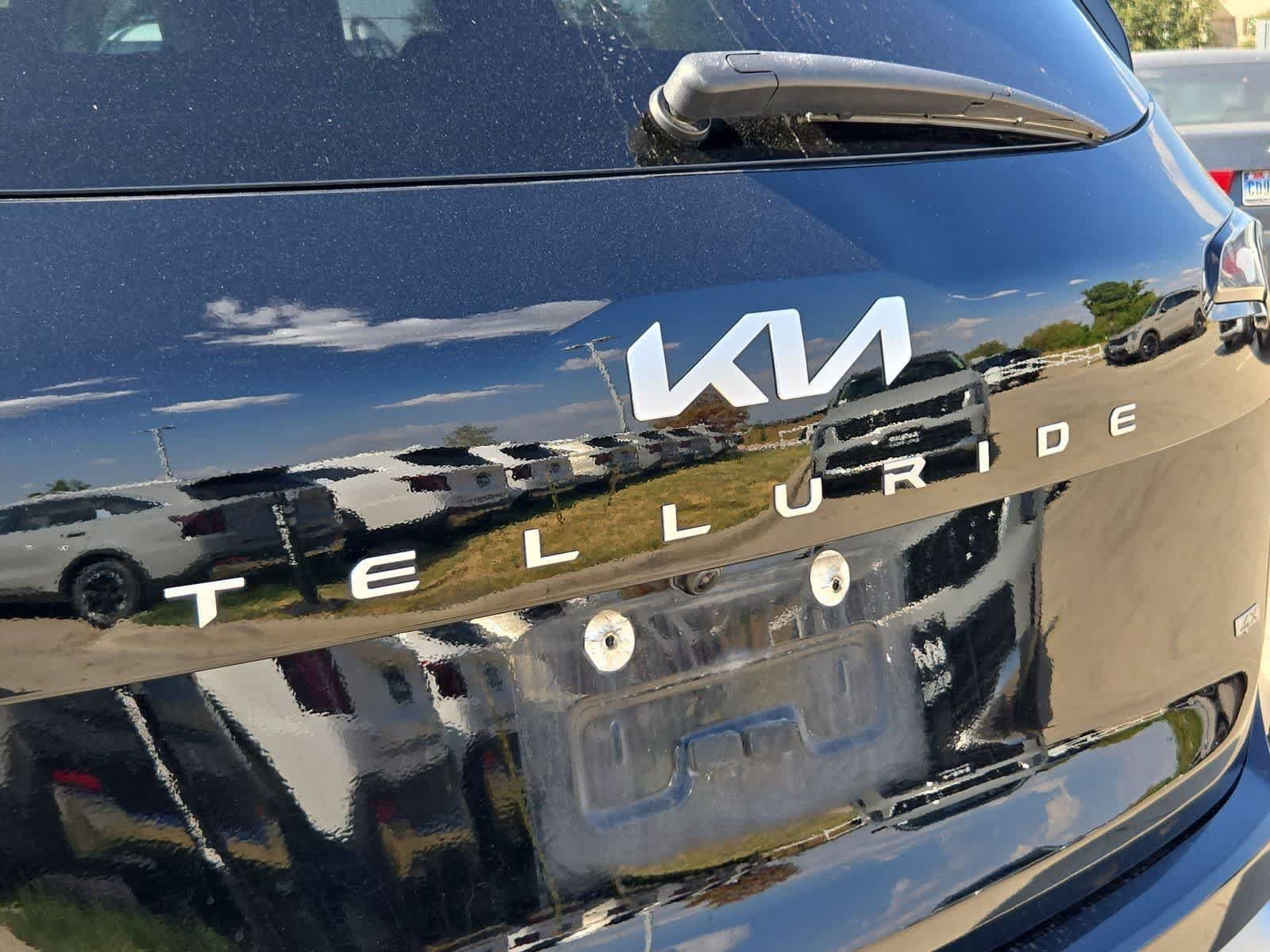 Used 2023 Kia Telluride SX AWD/4WD image 11
