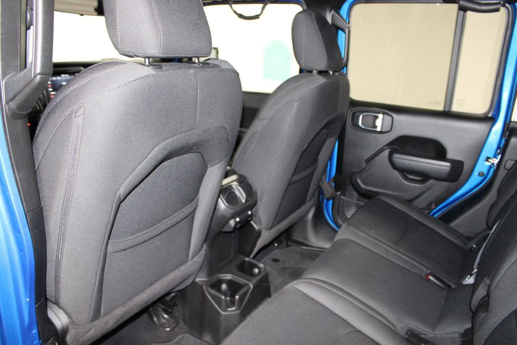 Used 2022 Jeep Gladiator Sport image 25