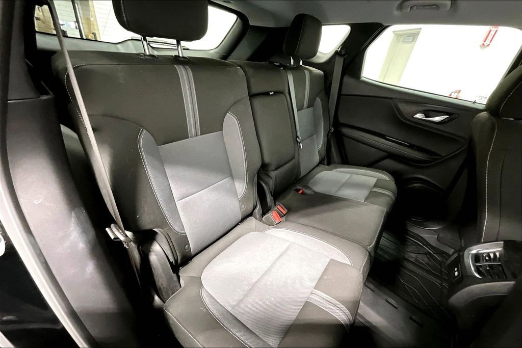 Used 2024 Chevrolet Blazer LT image 34