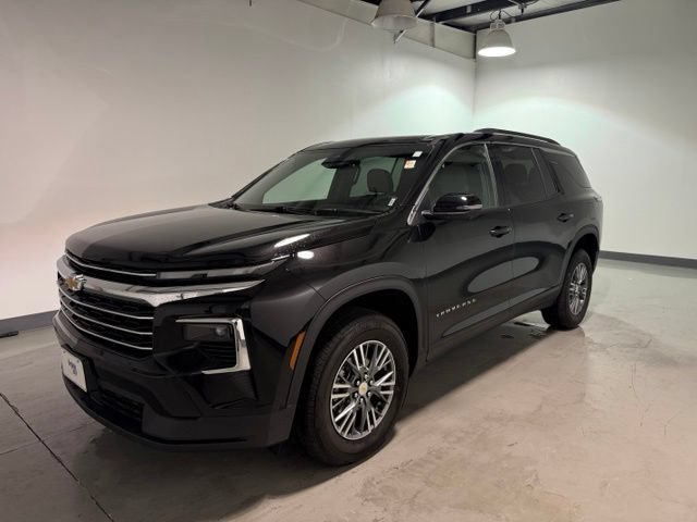 Certified 2026 Chevrolet Traverse LT w/ Driver Confidence Package FWD image 3