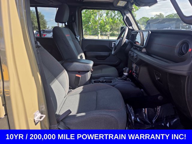 Used 2025 Jeep Wrangler Unlimited Rubicon AWD/4WD image 14