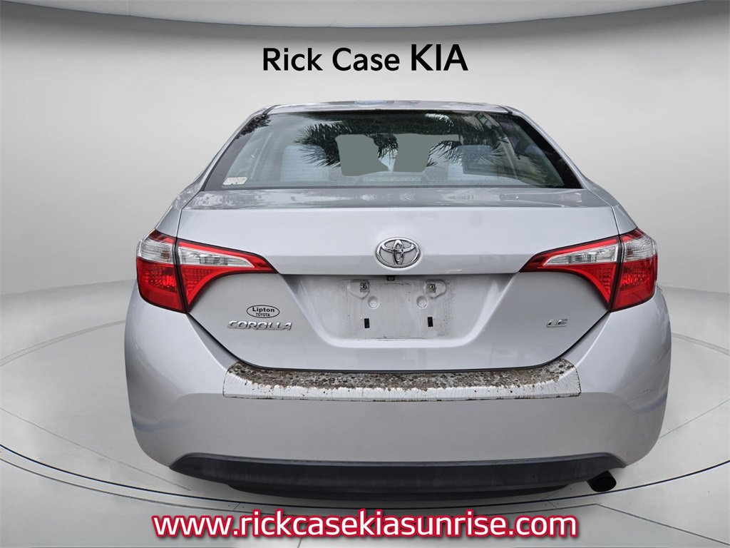 Used 2015 Toyota Corolla LE image 6