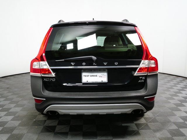 Used 2016 Volvo XC70 T5 Premier w/ Proximity Package image 23