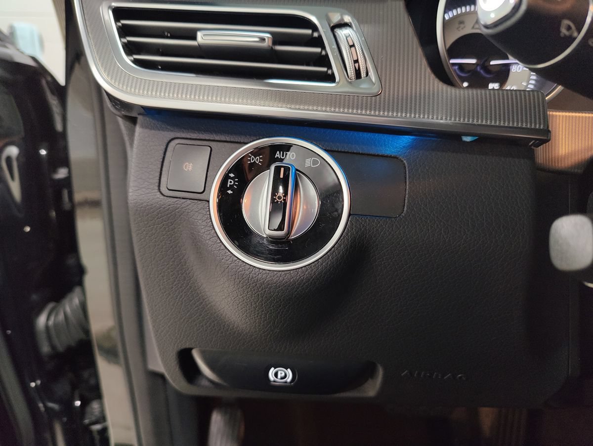 Used 2014 Mercedes-Benz E 350 4MATIC Wagon image 29