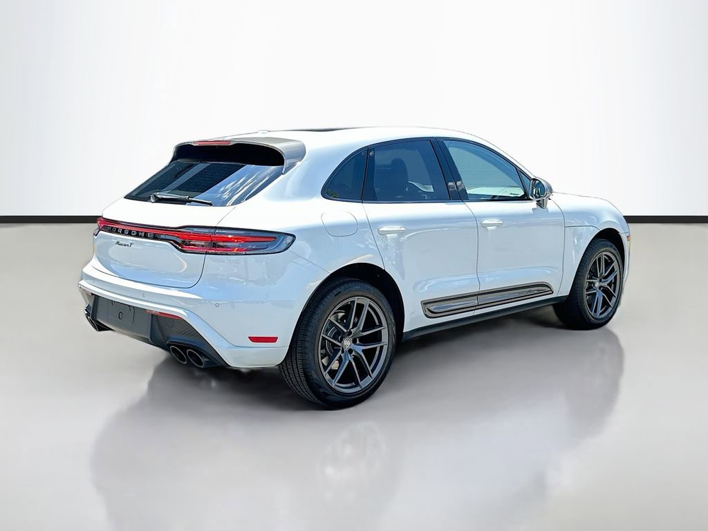 Certified 2026 Porsche Macan AWD/4WD image 9