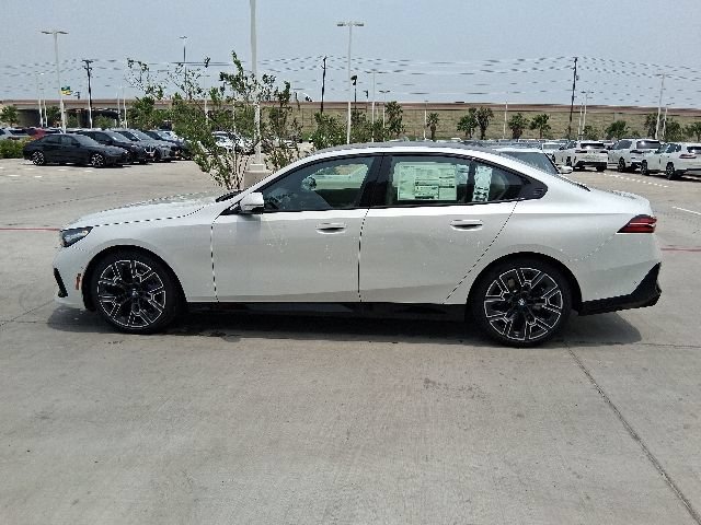 New 2026 BMW 530i w/ M Sport Package RWD image 3