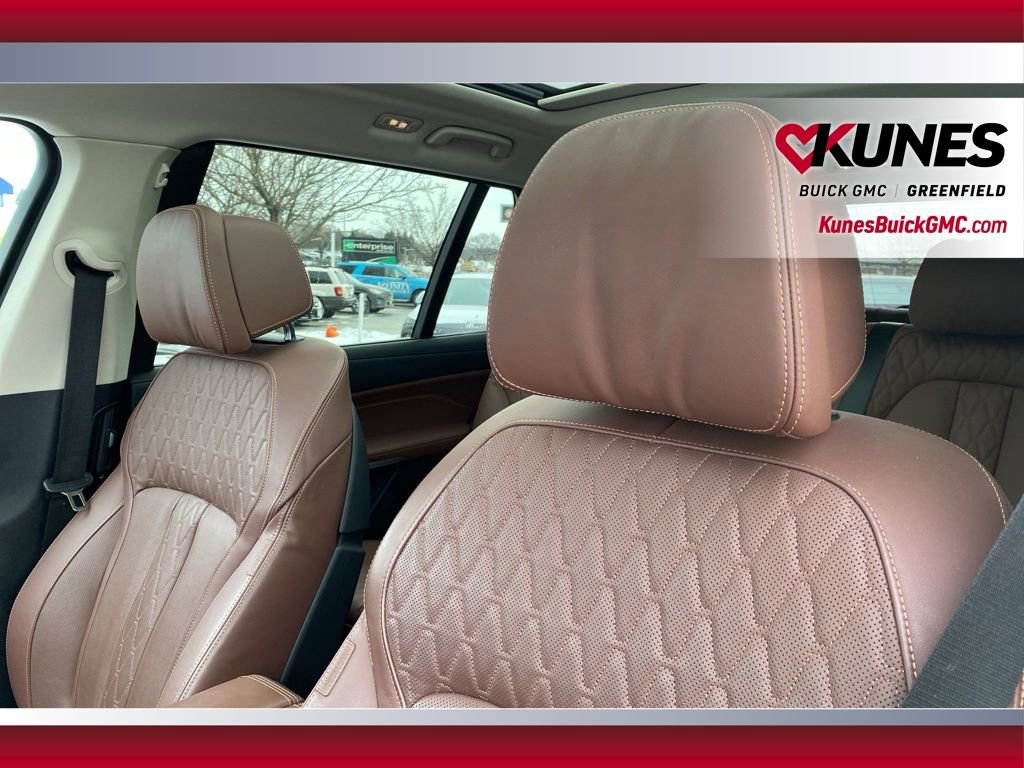 Used 2025 BMW X7 xDrive40i image 18