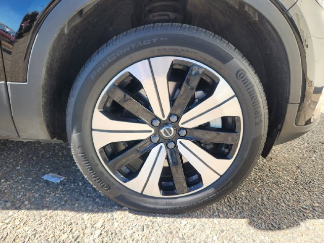 Certified 2023 Volvo XC40 Recharge Plus w/ Protection Package Premier AWD/4WD image 19