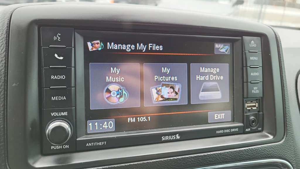 Used 2019 Dodge Grand Caravan SXT w/ Rear Park Assist Package image 32