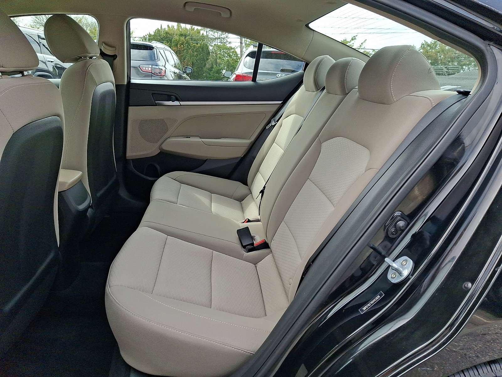 Used 2019 Hyundai Elantra SE image 10