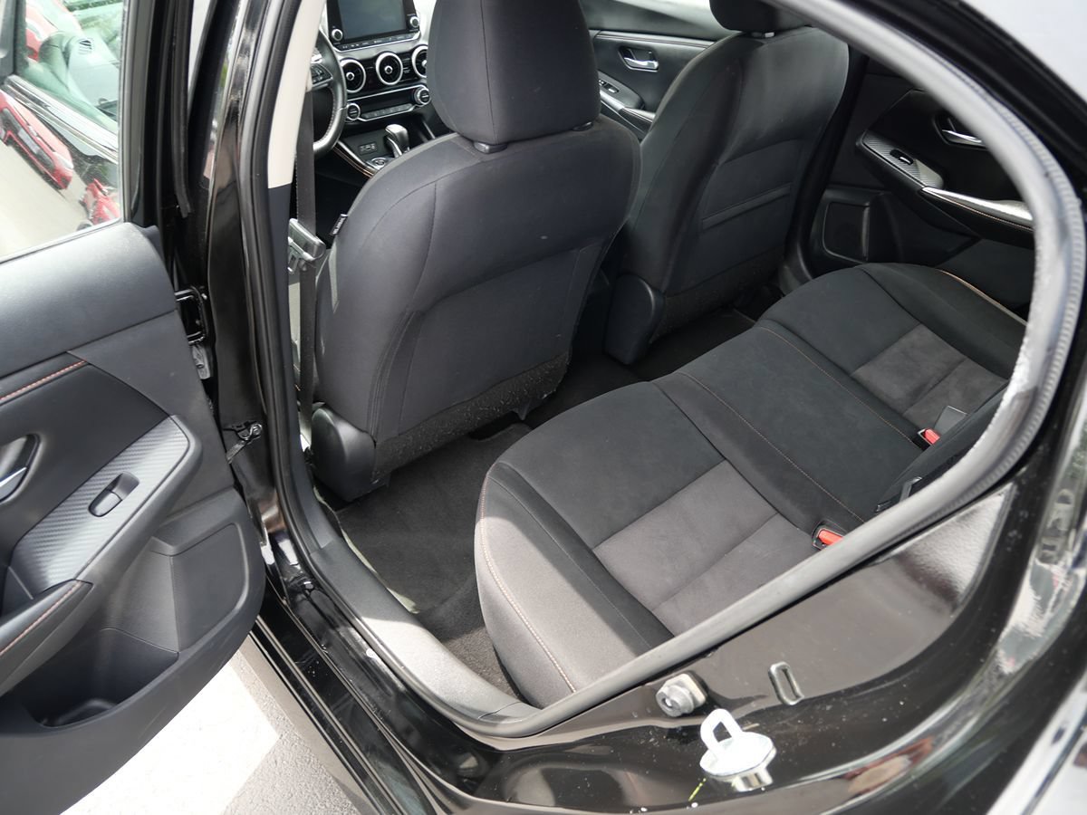 Used 2020 Nissan Sentra SR w/ Electronics Package FWD image 18