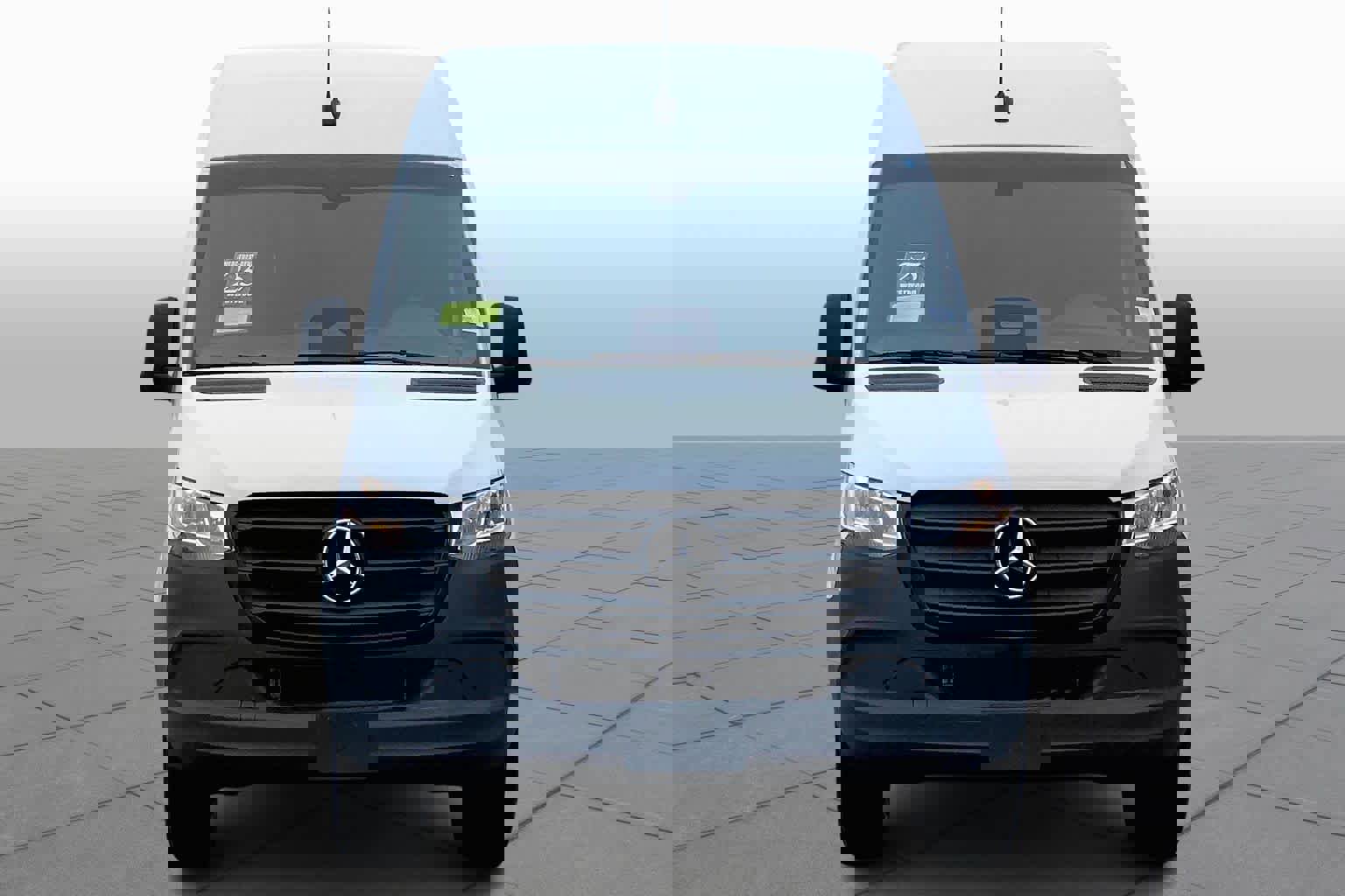 Used 2025 Mercedes-Benz Sprinter 2500 image 4