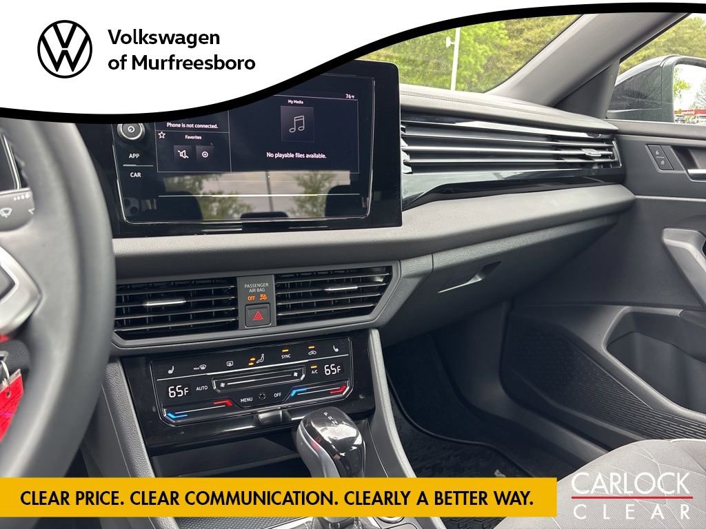 Used 2025 Volkswagen Jetta Sport image 21