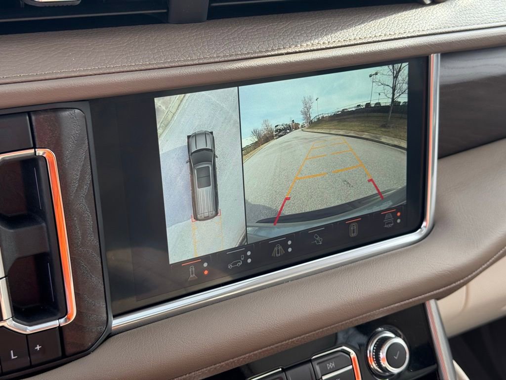 Used 2024 GMC Yukon Denali w/ Advanced Technology Package image 40