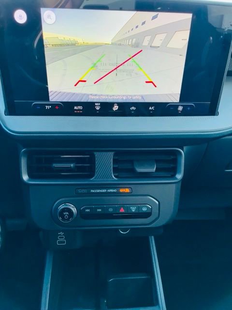 New 2025 Ford Maverick XL w/ Equipment Group 101A image 9