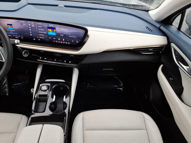 Used 2024 Buick Envision Avenir AWD/4WD image 18