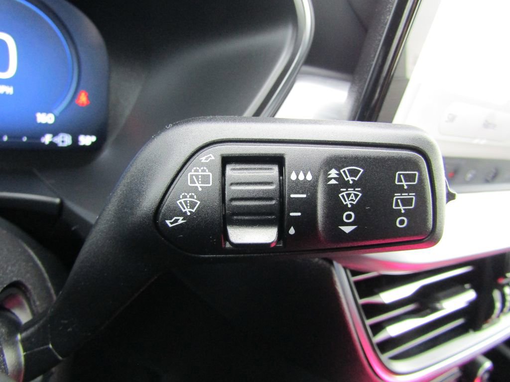 Used 2023 Ford Escape Platinum AWD/4WD image 28