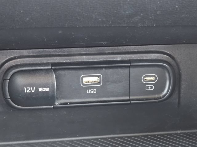 Used 2023 Kia Sportage LX FWD image 5
