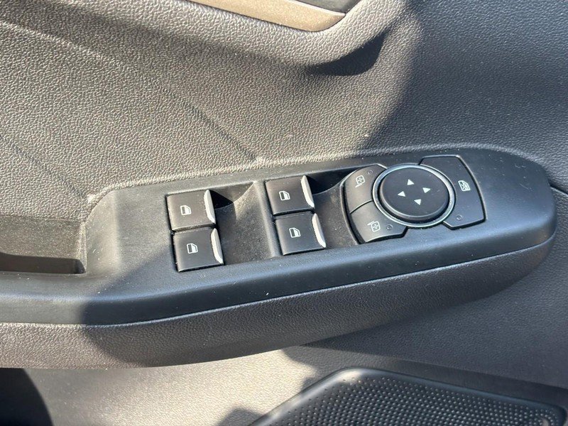 Used 2022 Ford Escape SE w/ SE Sport Appearance Package AWD/4WD image 17