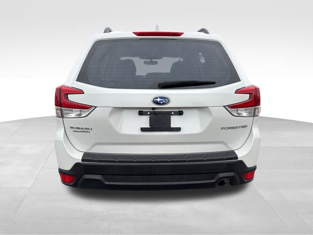 Used 2021 Subaru Forester AWD/4WD image 6