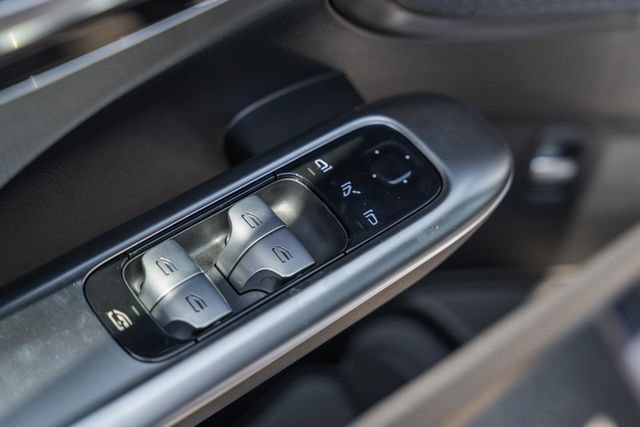 New 2026 Mercedes-Benz C 300 4MATIC Sedan image 39