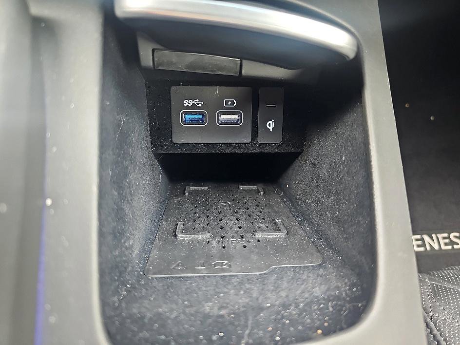 Used 2025 Genesis GV70 3.5T Sport w/ Sport Advanced Package image 22