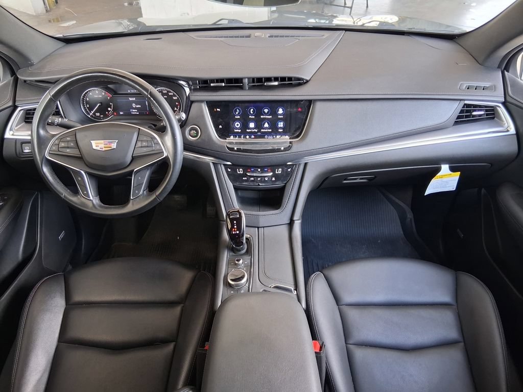 Used 2024 Cadillac XT5 Luxury w/ LPO, Floor Liner Package FWD image 9