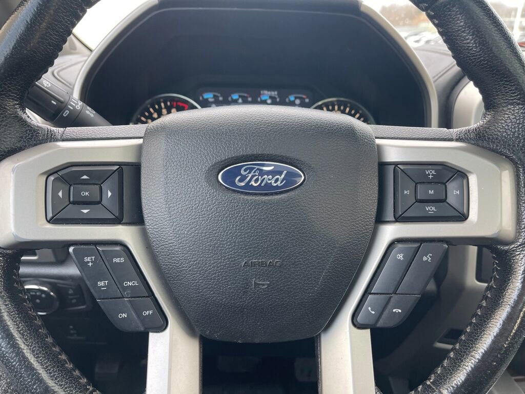 Used 2016 Ford F150 Lariat image 16