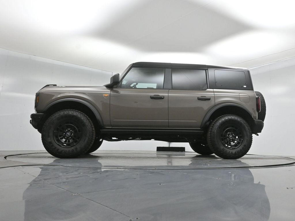 New 2026 Ford Bronco Badlands image 7