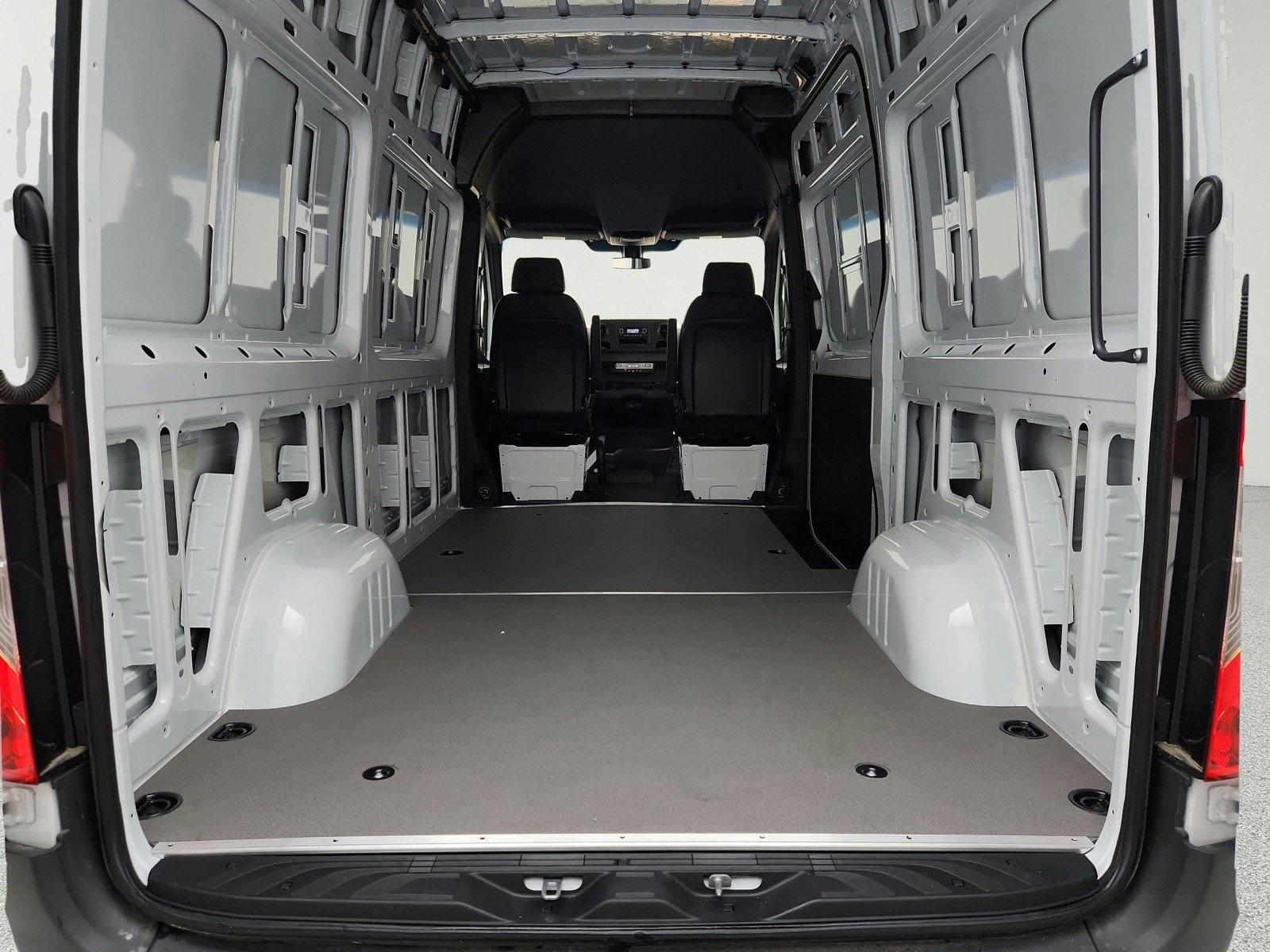 New 2025 Mercedes-Benz Sprinter 2500 image 21