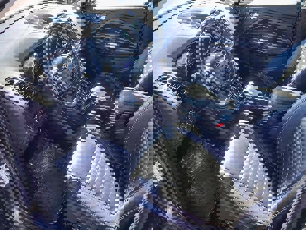 Used 2017 Ford C-MAX Energi Titanium image 16