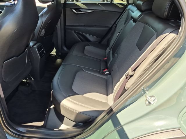 Used 2024 Kia Niro EX FWD image 15